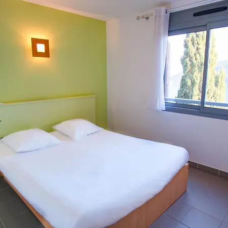 Village Club Mileade Üdülőpark 4*